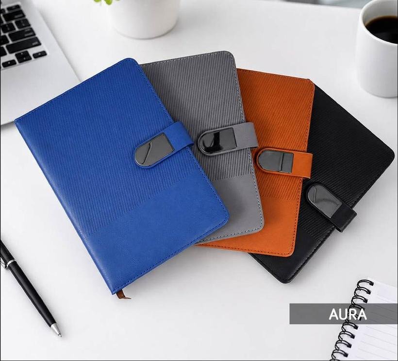 Aura Magnetic Notebook